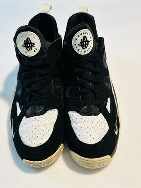 Nike Air Huarache Black White Colorway Running Sneakers